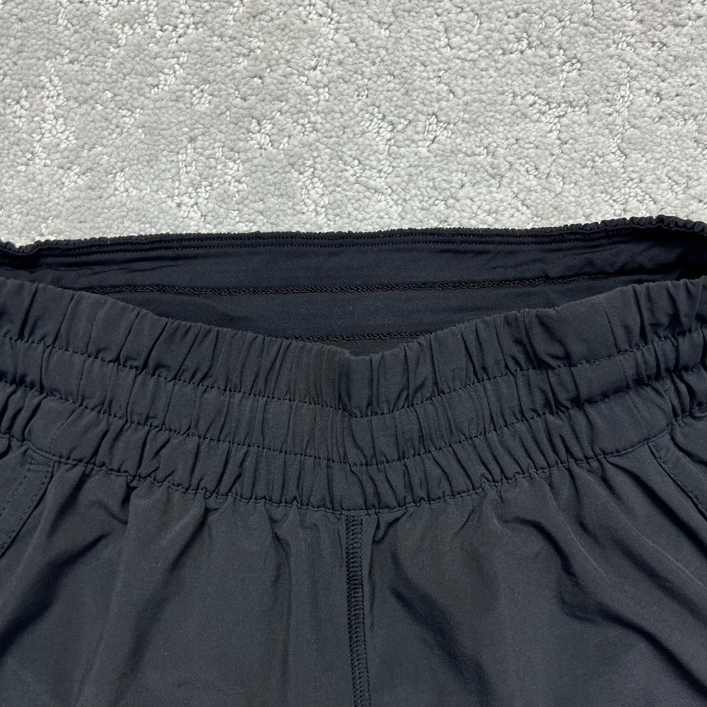 Lululemon Tracker Shorts Womens Size 6 Black V 4" Active Running Gym Lined - Picture 4 of 14